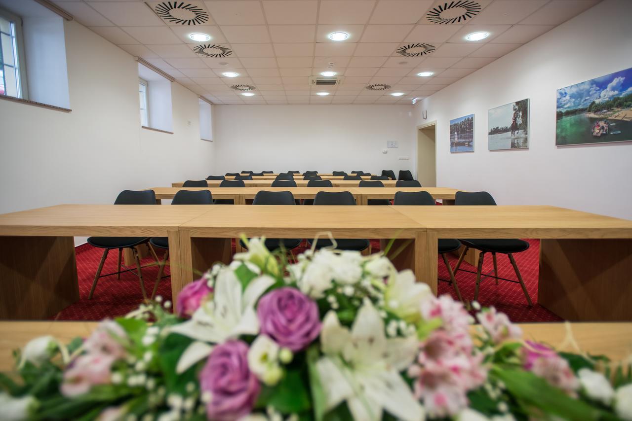 Hotel Kurija Jankovic Lukac Luaran gambar
